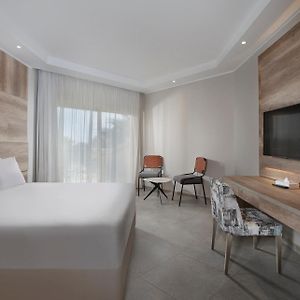 Deluxe Sea View